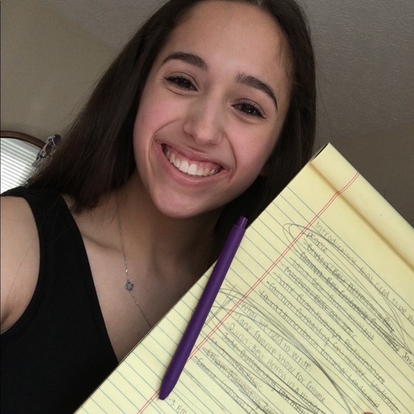 Meet your Posher, Madeline - Picture 2 of 2